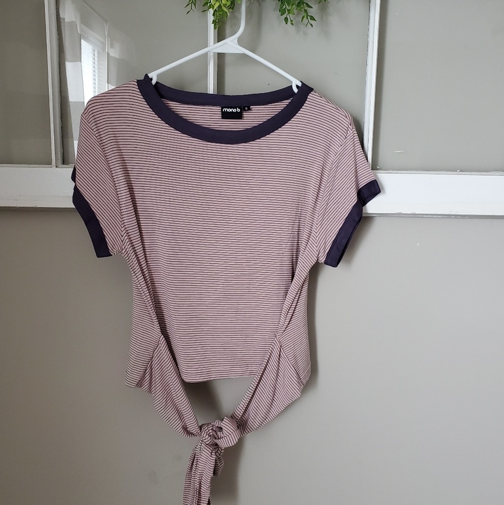 Nwot Mono B crop top super soft sz small
